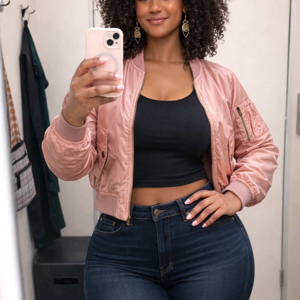 Pink cropped bomber jacket Sz L athleisure athletic wear